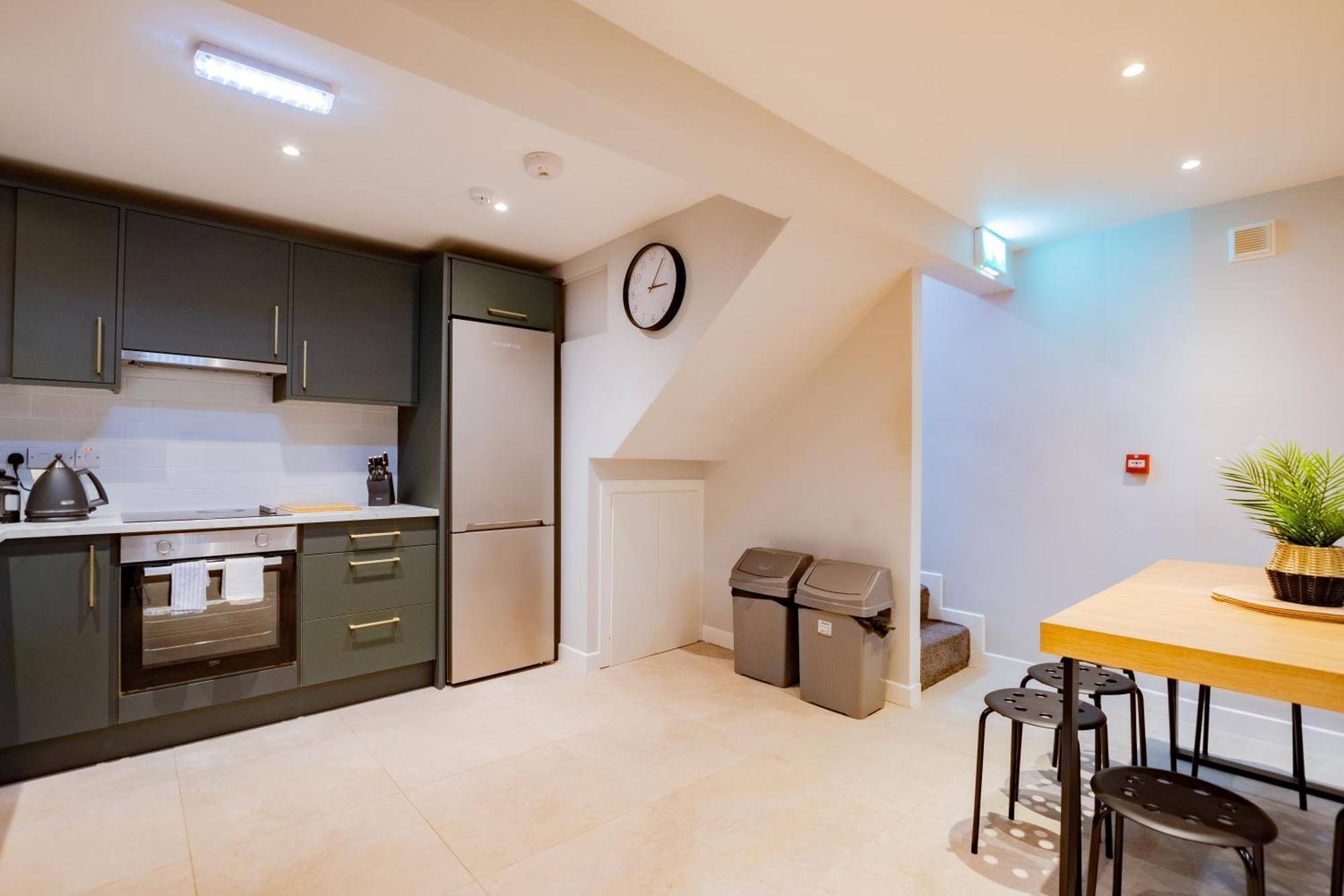 Villa The Large Group House -Sleeps 21 Dublin Exterior foto